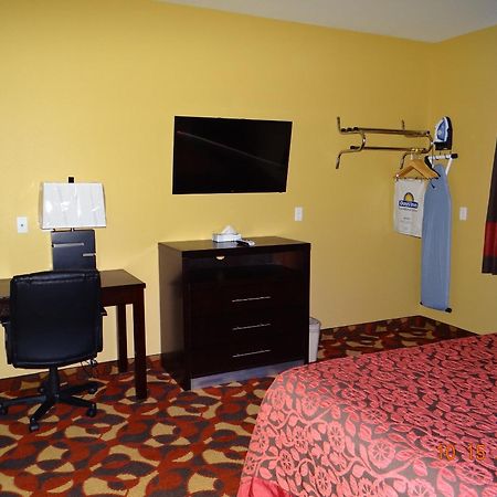 Days Inn & Suites By Wyndham El Dorado Szoba fotó