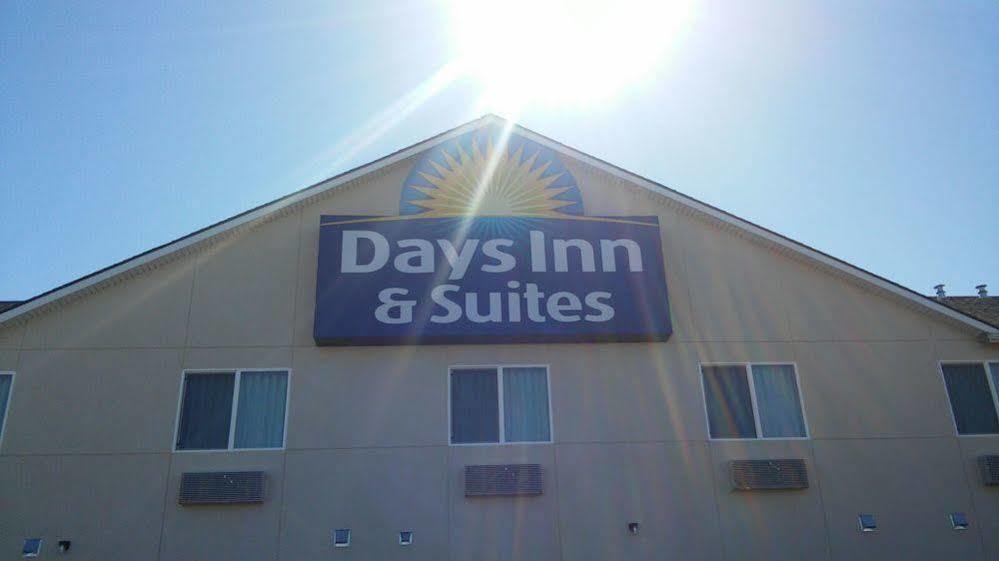 Days Inn & Suites By Wyndham El Dorado Kültér fotó